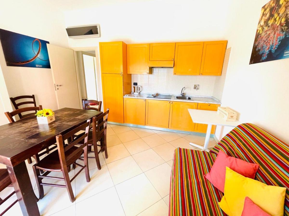Regina Beach Holiday Apartments Тиррения Экстерьер фото